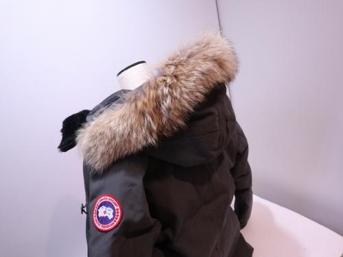 カナダグースのBRONTE PARKA