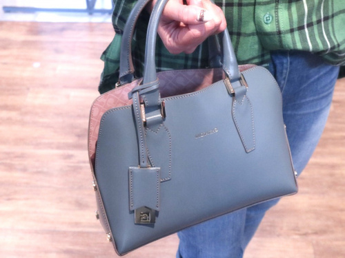 インポートブランドのGHERARDINI