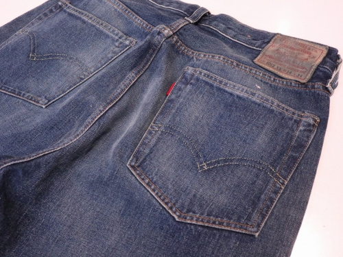 デニムのLEVI’S