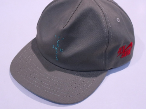 ストリートブランドのtravis scott×nike