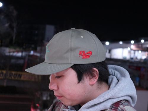 トラヴィススコット×ナイキのCACTUS JACK CAP
