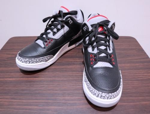 ナイキ エア ジョーダン3 レトロ オージーのスニーカー