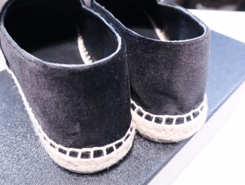 シャネルのロゴベロアエスパドリーユ