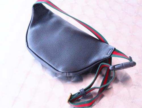 プリントスモールベルトバッグのメンズ