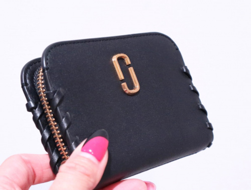 ラグジュアリーブランドのMARC JACOBS