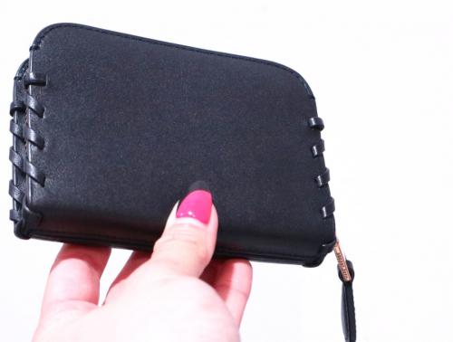 マークジェイコブスのコンパクトウォレット