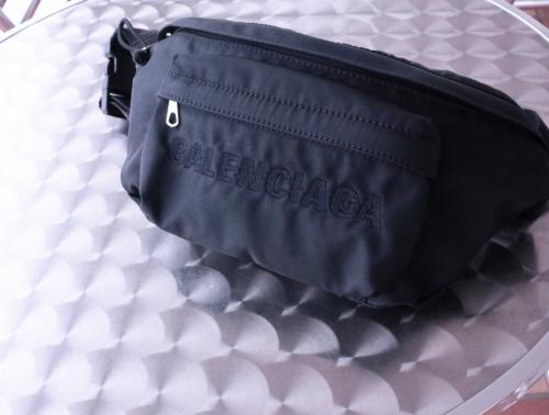 BALENCIAGAのバレンシアガ