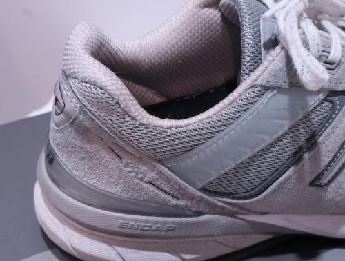 ニューバランスのM990GL5