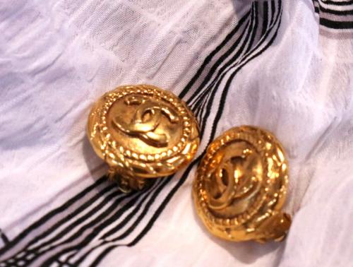 シャネルのココマークイヤリング