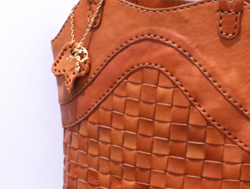 ナチュラルブランドのrobita