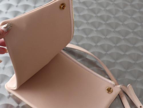 セリーヌのトリオスモールショルダーバッグ