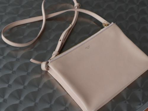 トリオスモールショルダーバッグのレデイース