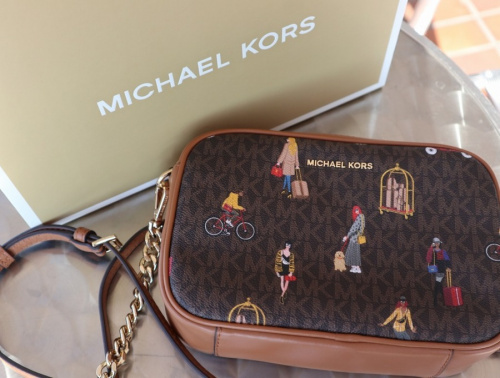 インポートブランドのMICHAEL KORS