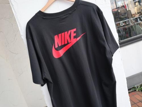 ナイキ x ストレンジャー シングスのStranger Things Tee