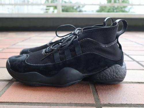 adidasのアディダス