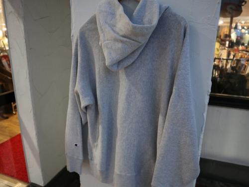 チャンピオンのジップパーカー