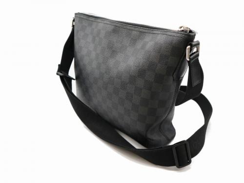 LOUIS VUITTON 　のルイ ヴィトン　