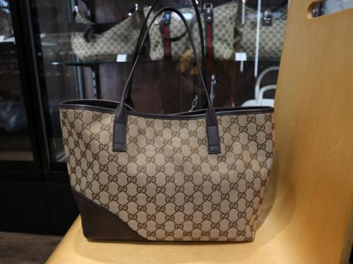 グッチのダブルGトートバッグ