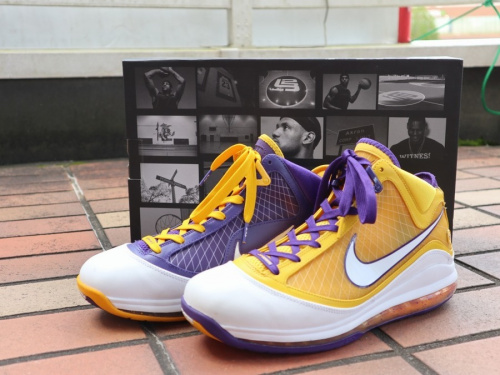 ストリートブランドのNIKE