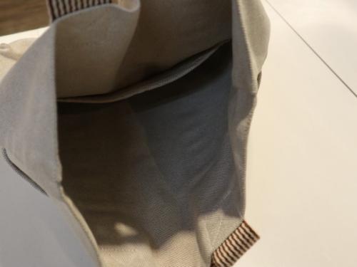 フールトゥカバスのトート