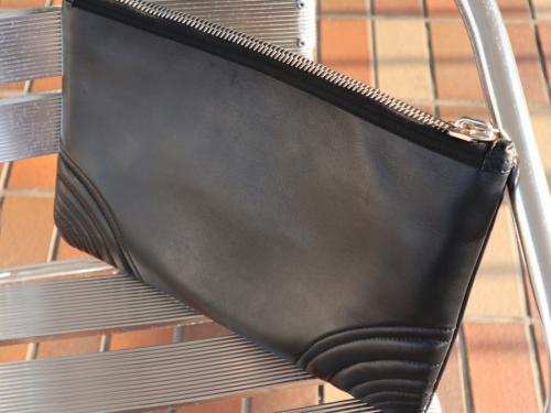 ピネルエピネルのクラッチバッグ