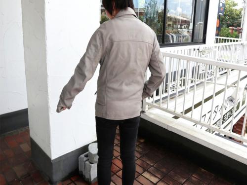 オールセイントのオーバーサイズバイカージャケット