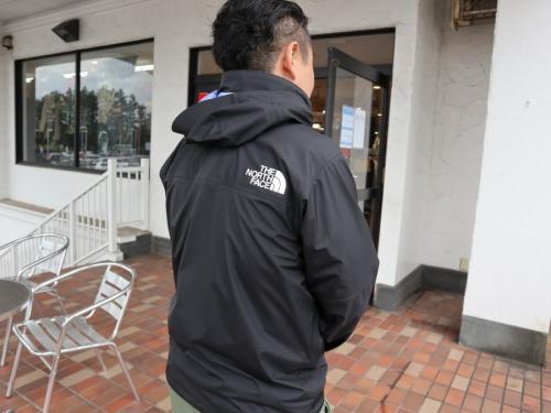 ザノースフェイスのMOUNTAIN RAINTEX JACKET