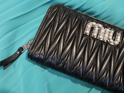 ラグジュアリーブランドのMIU MIU