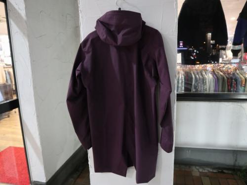 アークテリクス ヴェイランスのフーデッドコート