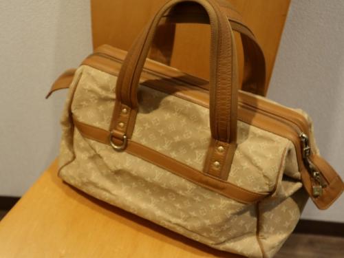 LOUIS VUITTON 　のルイ ヴィトン　