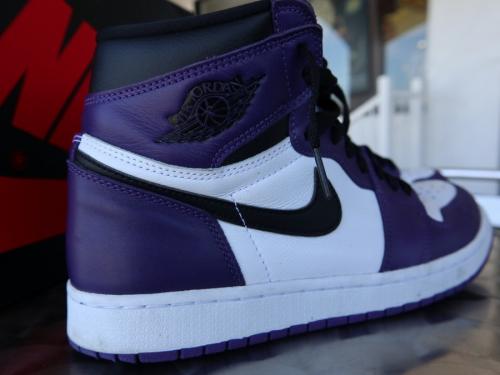 ナイキのAir Jordan 1 Retro High OG Court Purple
