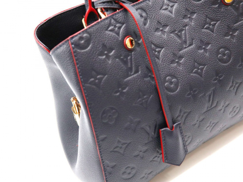 ラグジュアリーブランドのLOUIS VUITTON 　