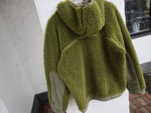 パタゴニアのレトロリズムフーディ