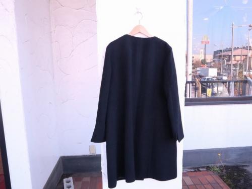 アンタイトルのアンゴラウール比翼スタンドカラーコート