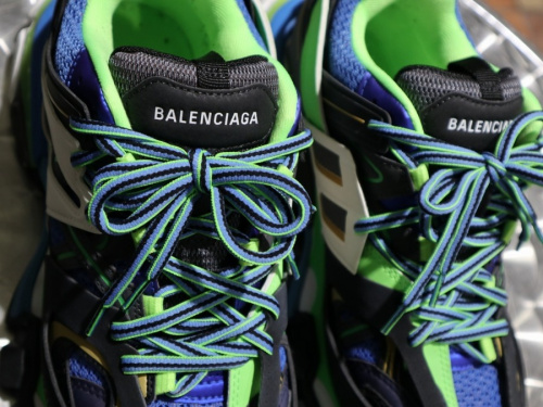 ラグジュアリーブランドのBALENCIAGA