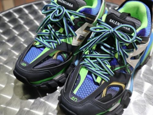 BALENCIAGAのバレンシアガ