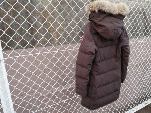 カナダグースのマッケンジーパーカー