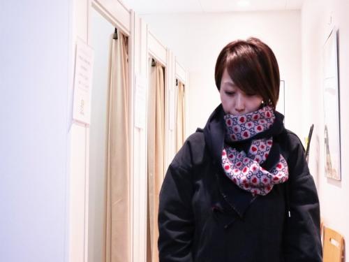 グッチのGG柄スターハートウールマフラー