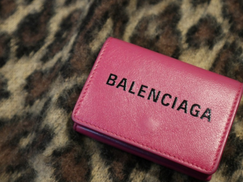 ラグジュアリーブランドのBALENCIAGA