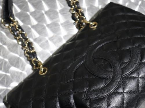 チェーンショルダーバッグのレデイース