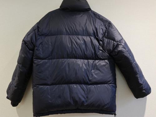 リバーシブルダウンジャケットのメンズ