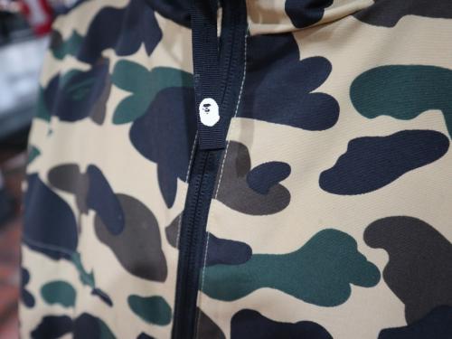 エイプの1ST CAMO HOODIE JACKET