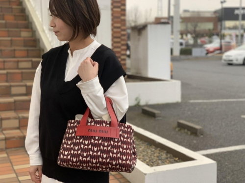ラグジュアリーブランドのMIU MIU