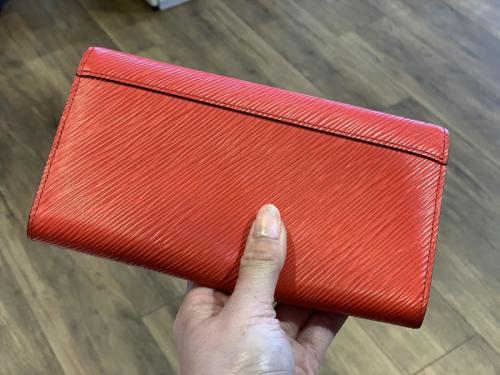 ポルトフォイユ・ツイストのレデイース