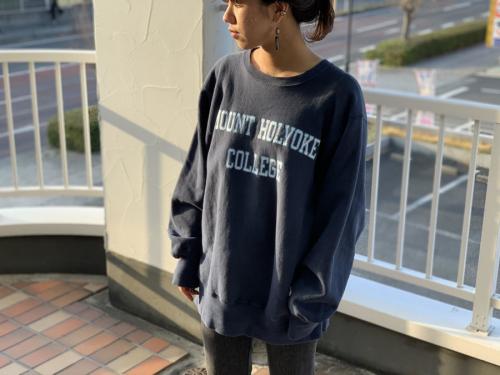 チャンピオンの90`sクルーネックスウェット