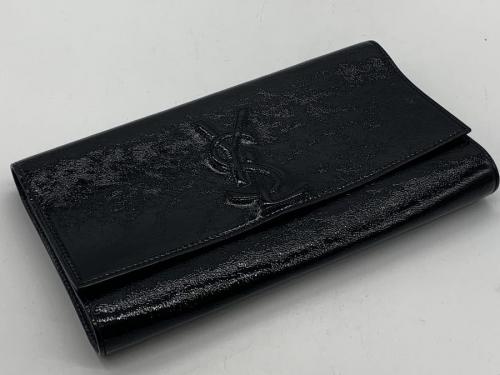 YVES SAINT LAURENTのイヴサンローラン