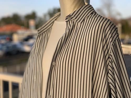 エレ ストリオフのドビーストライプワンピース