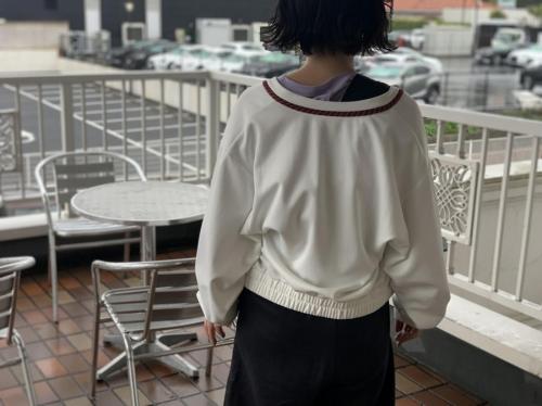 ロゴカーディガンのレデイース