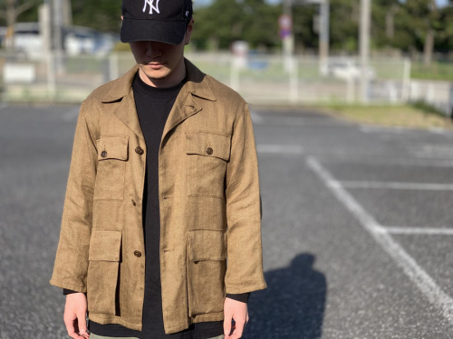 ドメスティックブランドのCOMOLI