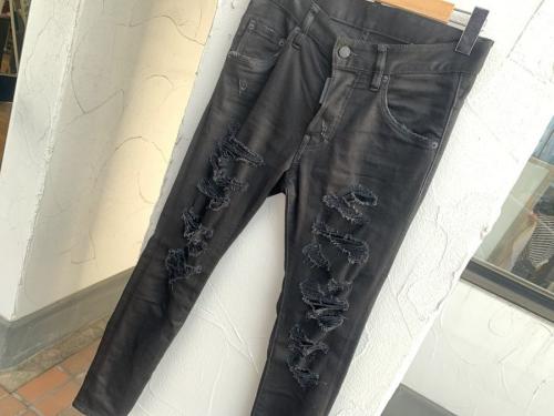 ディースクエアードのSuper Twinky Jean